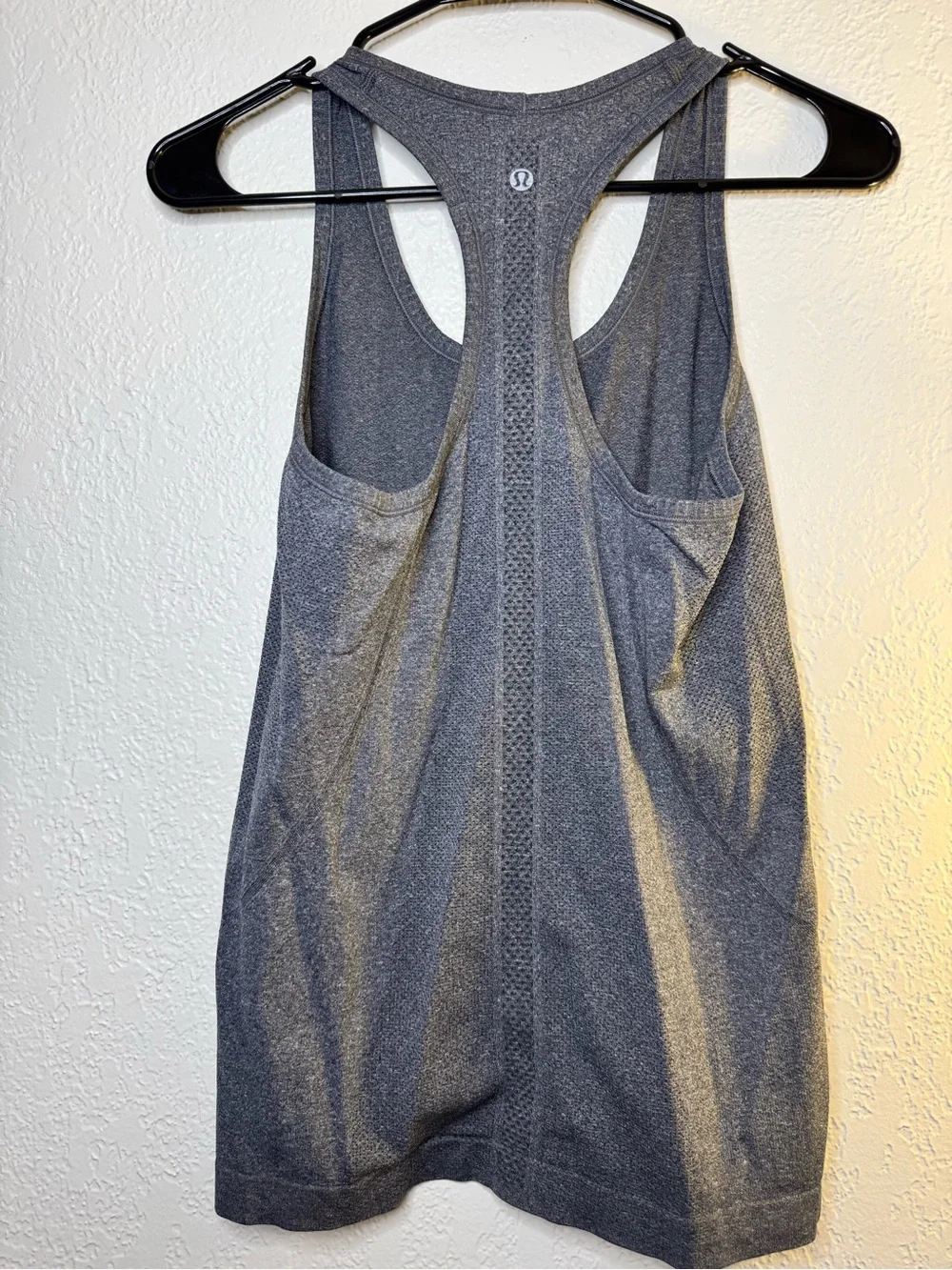 Lululemon Swiftly Racerback Tank Top - Comfortable Seamless Sleepwear